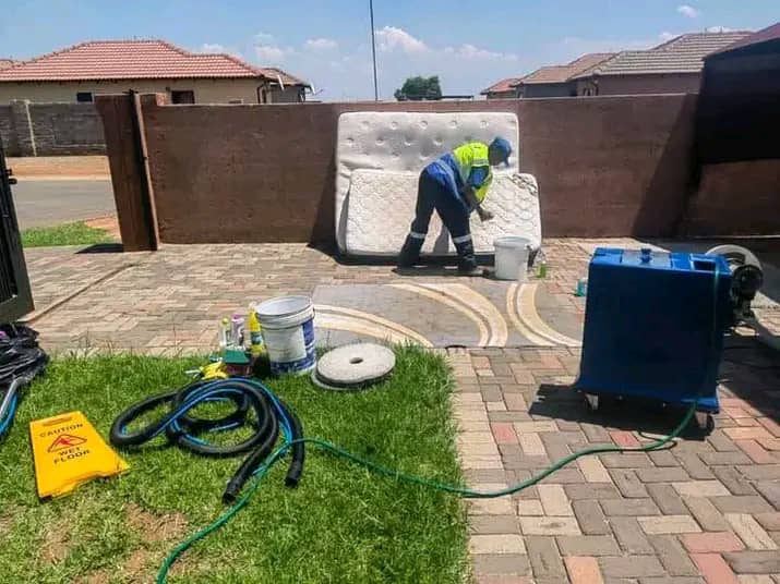 Mattress Cleaning On-Site