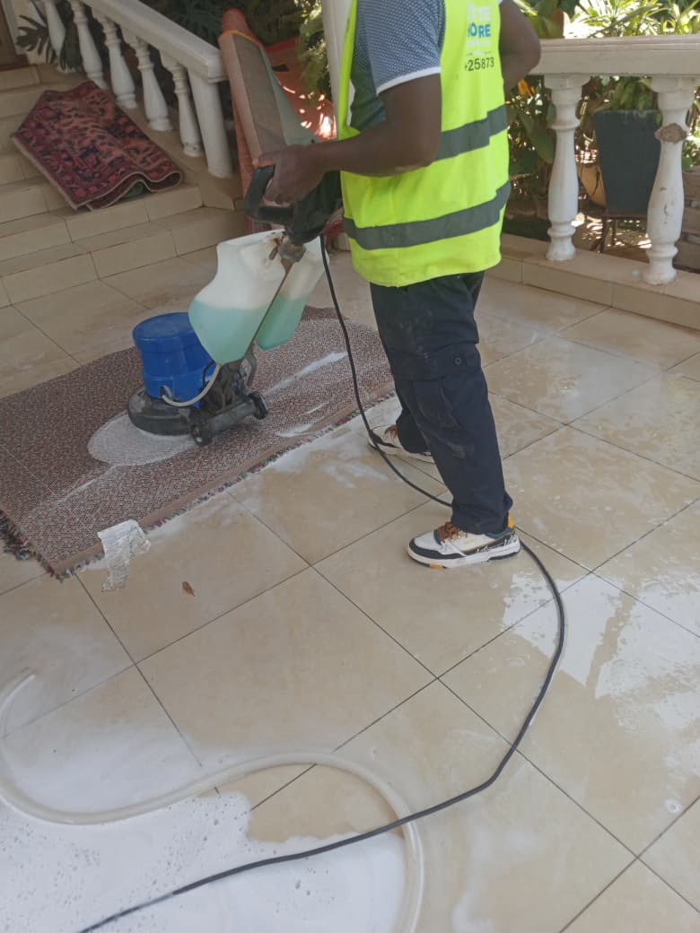 Carpet Machine Scrubbing